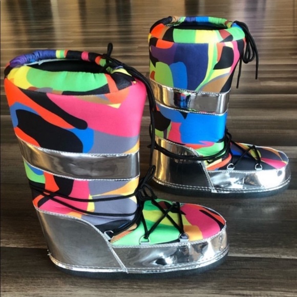 Limited Color burst moon boots Rainbow Camo 🌈 - Picture 2 of 2